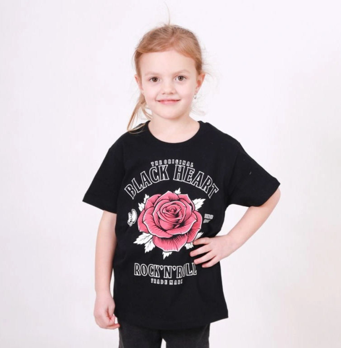 Lasten T-paita BLACK HEART - ROCK N ROLL ROSE - MUSTA XL